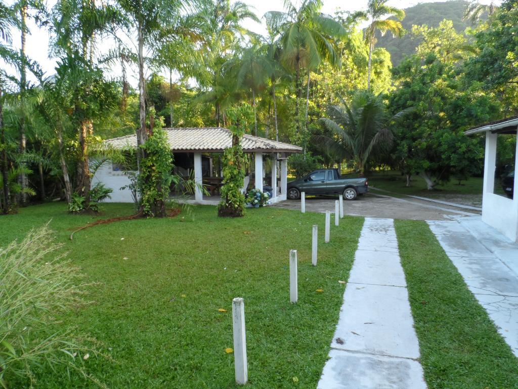 Aptos Familia Com Ar Condicionado Ubatuba Praia Pereque Acu Exterior photo