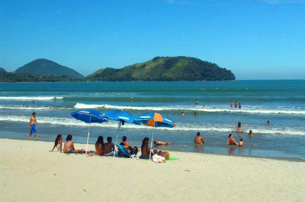 Aptos Familia Com Ar Condicionado Ubatuba Praia Pereque Acu Exterior photo