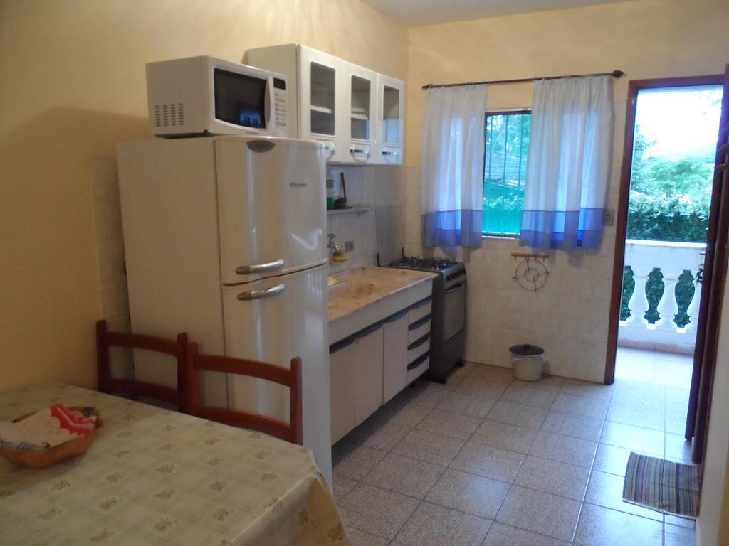 Aptos Familia Com Ar Condicionado Ubatuba Praia Pereque Acu Exterior photo